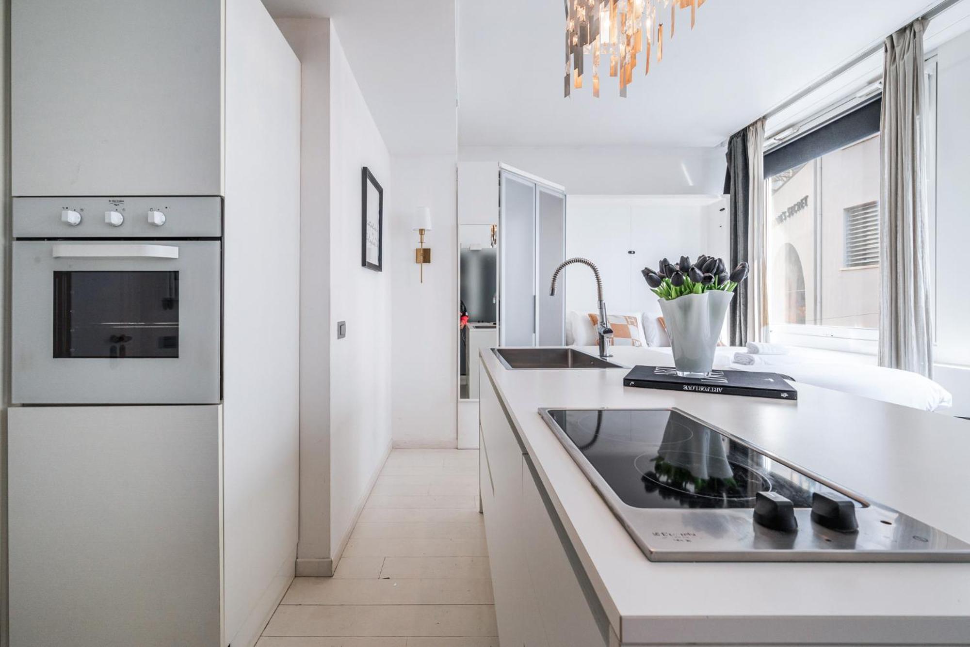 The Boutique Houses - Iconic Suite In Galleria Duomo With Private Parking Μιλάνο Εξωτερικό φωτογραφία